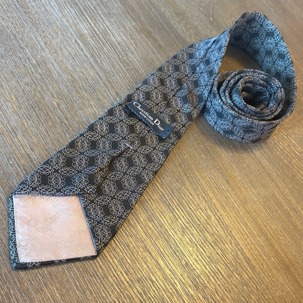 Vintage Christian Dior Black and Gray Patterned Silk Tie